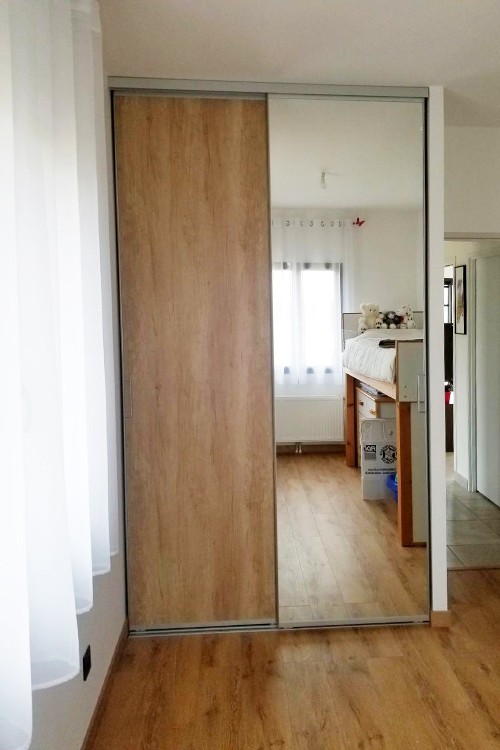 Ensemble 2 portes de placard coulissantes - 2/2 Ensemble 2 portes de placard coulissantes - 2/2