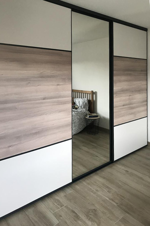 3 ensembles de 3 portes de placard coulissantes - 2/3 3 ensembles de 3 portes de placard coulissantes - 2/3